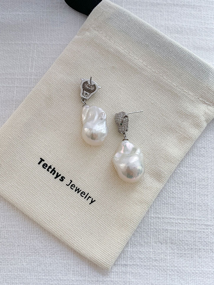 Leopard pearl earrings